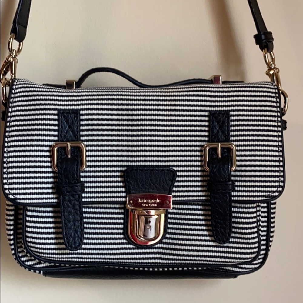 Kate Spade Lola Avenue New York Stripe Cro…